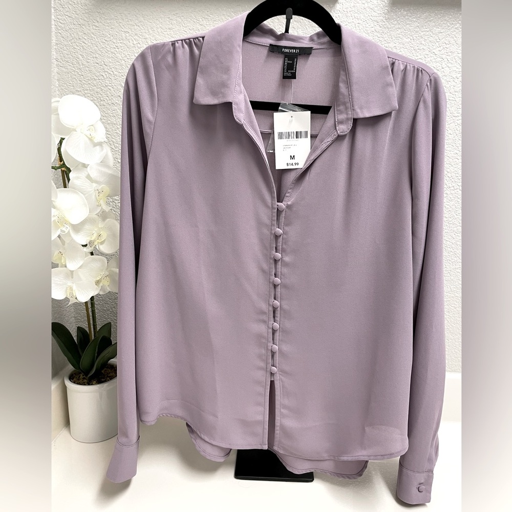 Forever 21 Winter Collection Lavender Collar Button Front Long Sleeve Blouse NWT